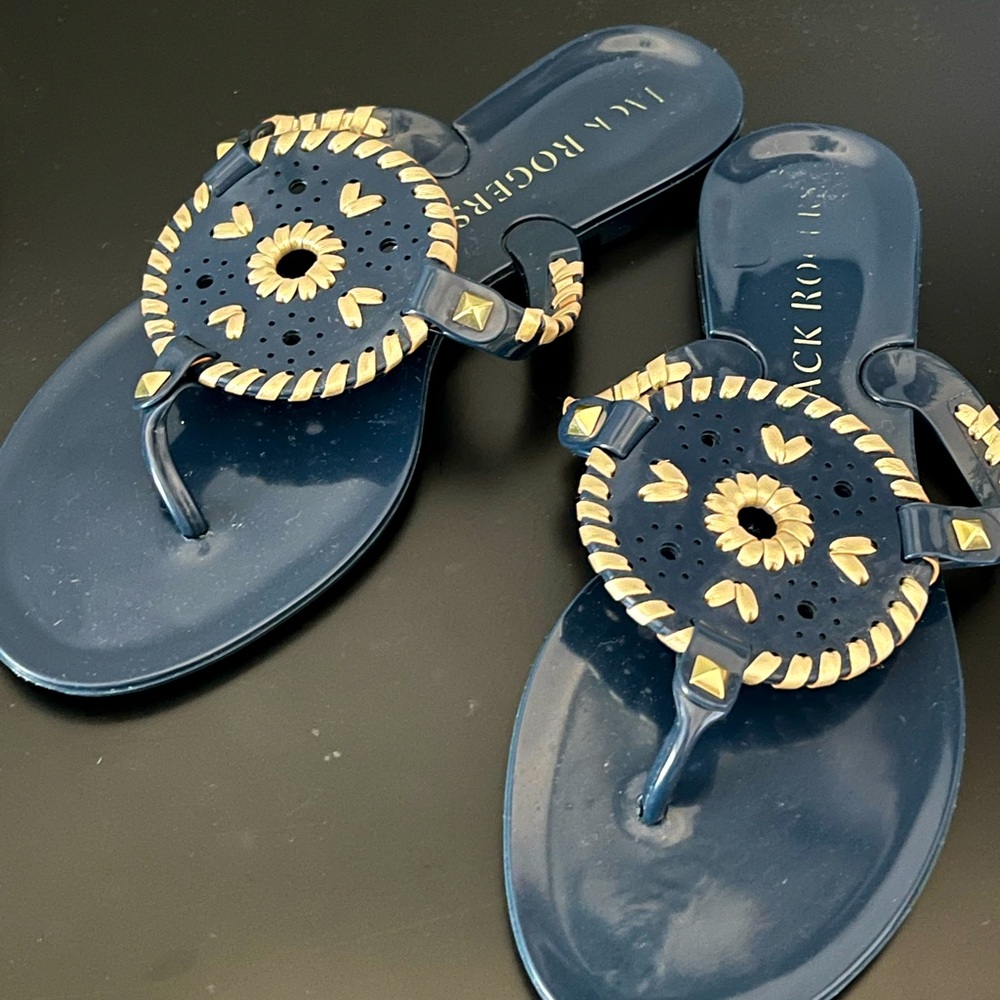 Jack Rogers jelly sandals - size 6
